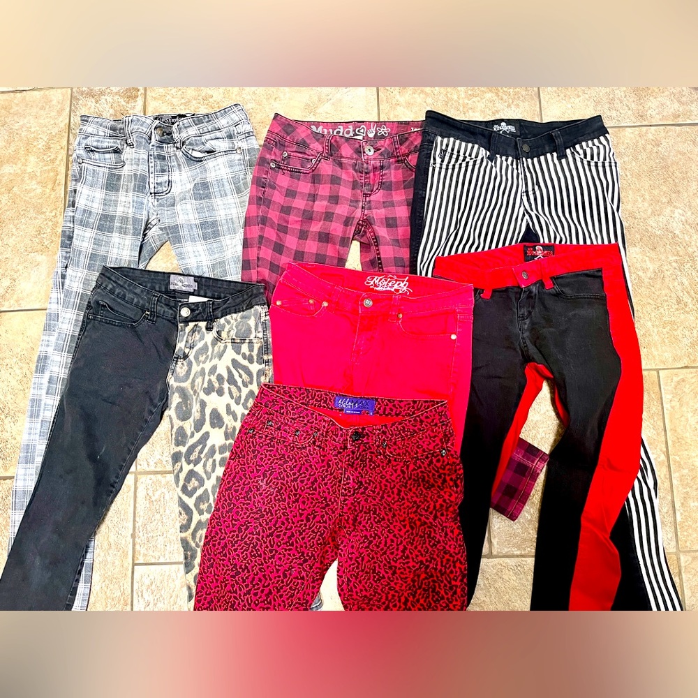 7 - Youth/Women’s Pants - Royal Bones, Lip Service, Miley Cyrus, Moteph - Size 3